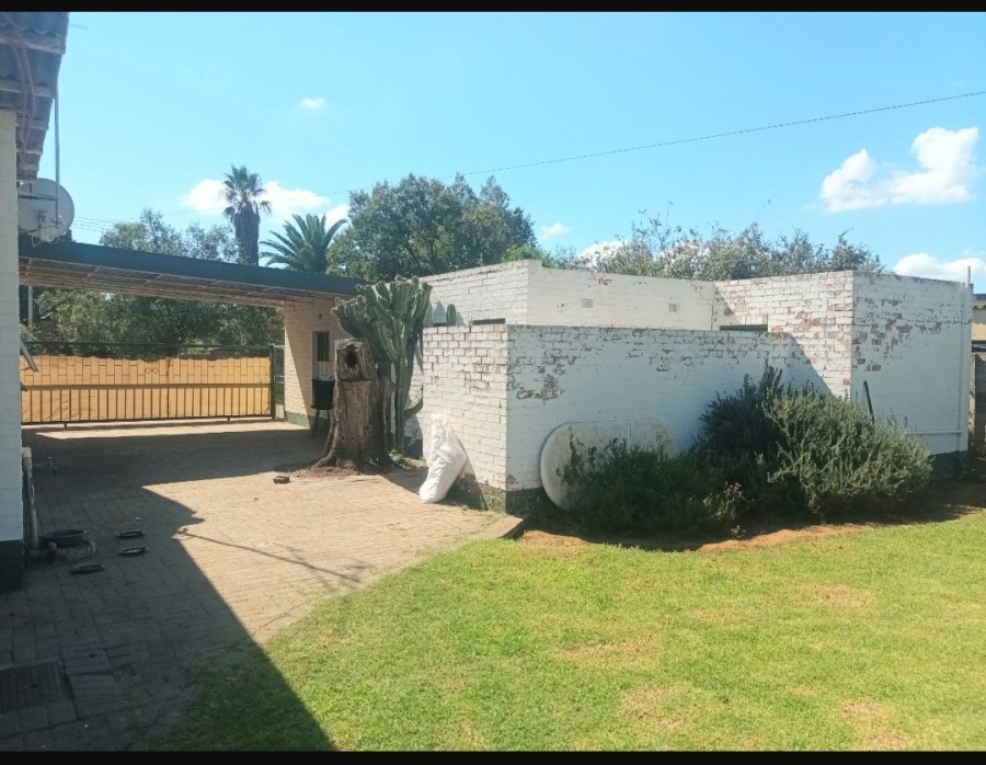 4 Bedroom Property for Sale in Hennenman Free State